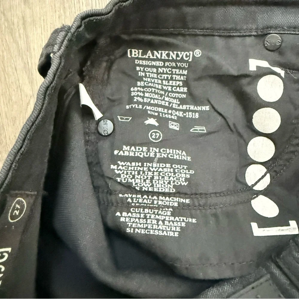 3 FOR $10 NWT Blank NYC Black Coated Denim Ripped Knees Skinny Jeans 27 - Picture 4 of 12